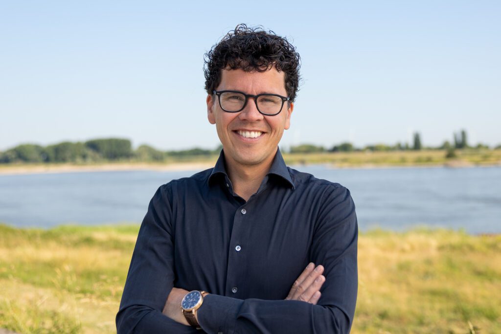 Arnout van Holten