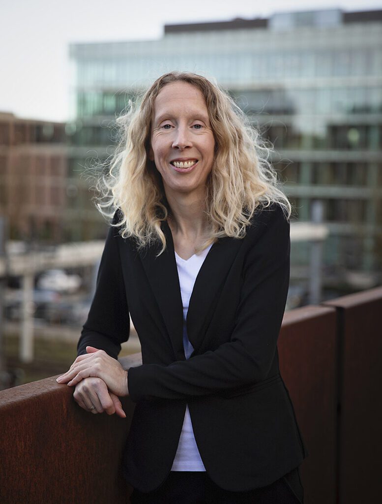 Ester Verhagen